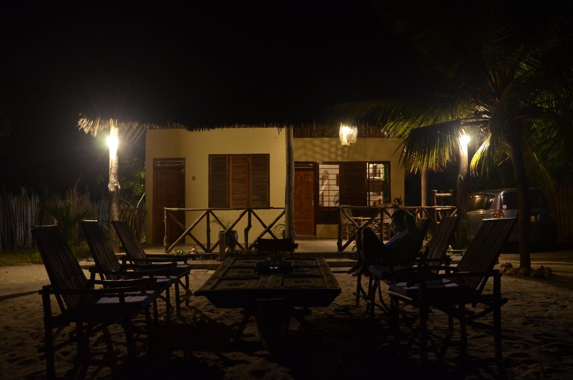 Lui Ushongo Beach House Pangani المظهر الخارجي الصورة